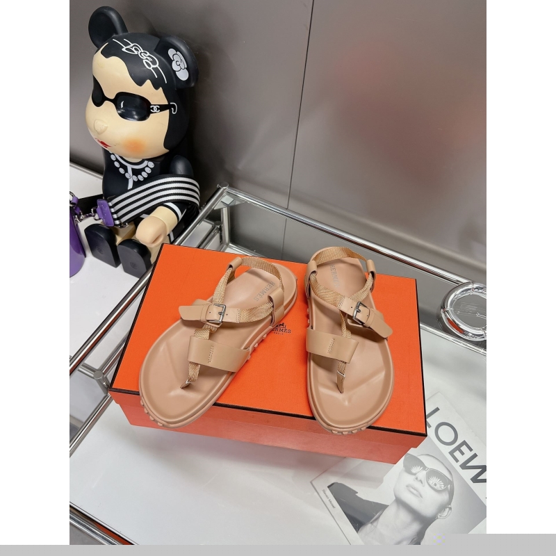 H**mes sandals